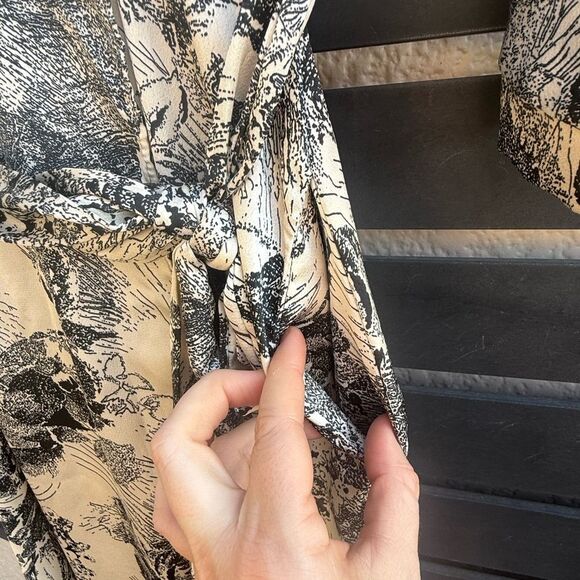 Bucketlist Toile Floral Wrap Midi Dress with Tie Waist in Black & Ivory | Large - Picture 5 of 8